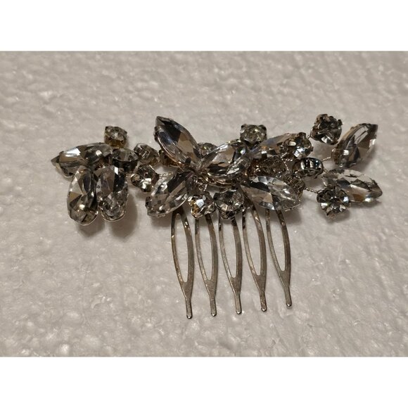 Crystal Rhinestone Hair Comb Clip Bridal Accessory Silver Tone Elegant Design - Picture 1 of 3